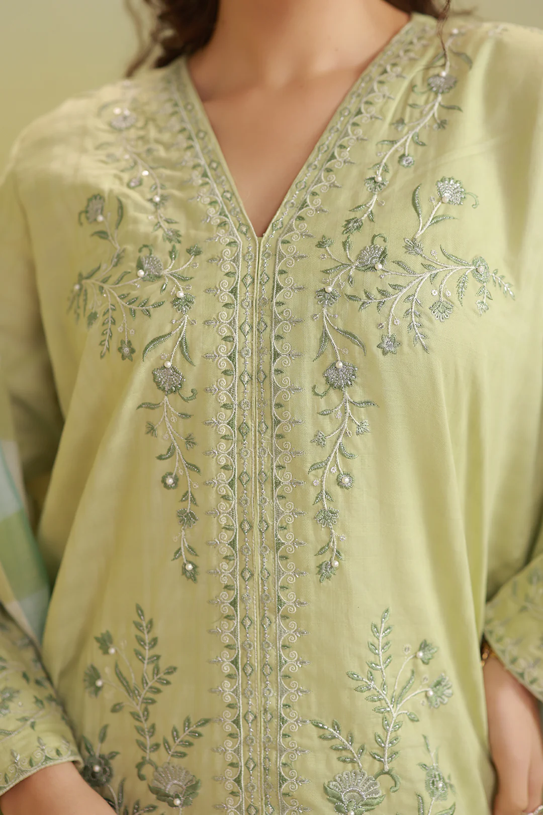 Embroidered Kurta Dupatta Trouser - 2584 - Image 5
