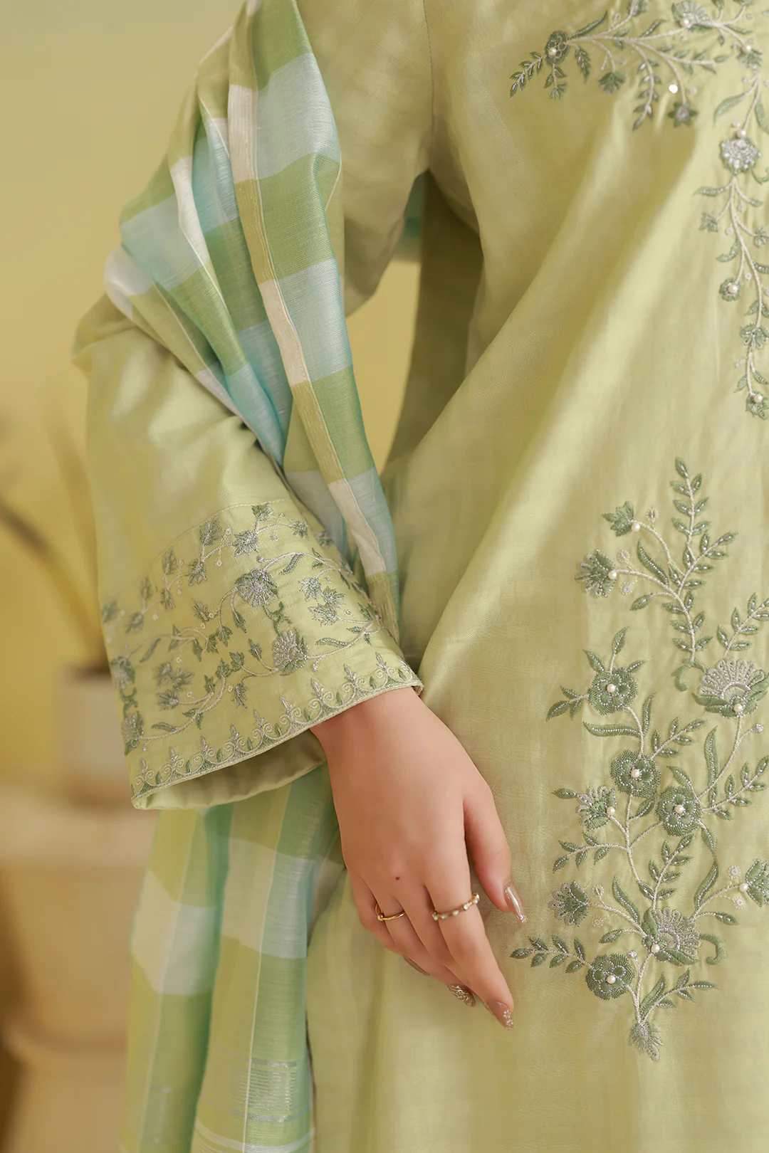 Embroidered Kurta Dupatta Trouser - 2584 - Image 7