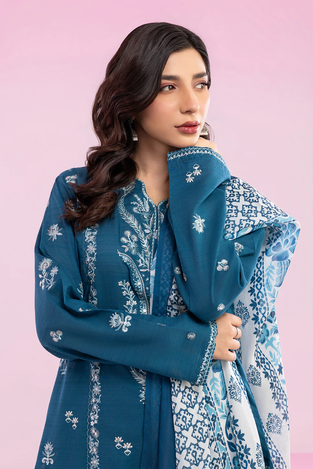 Embroidered Kurta Dupatta Trouser - 2608 - Image 7