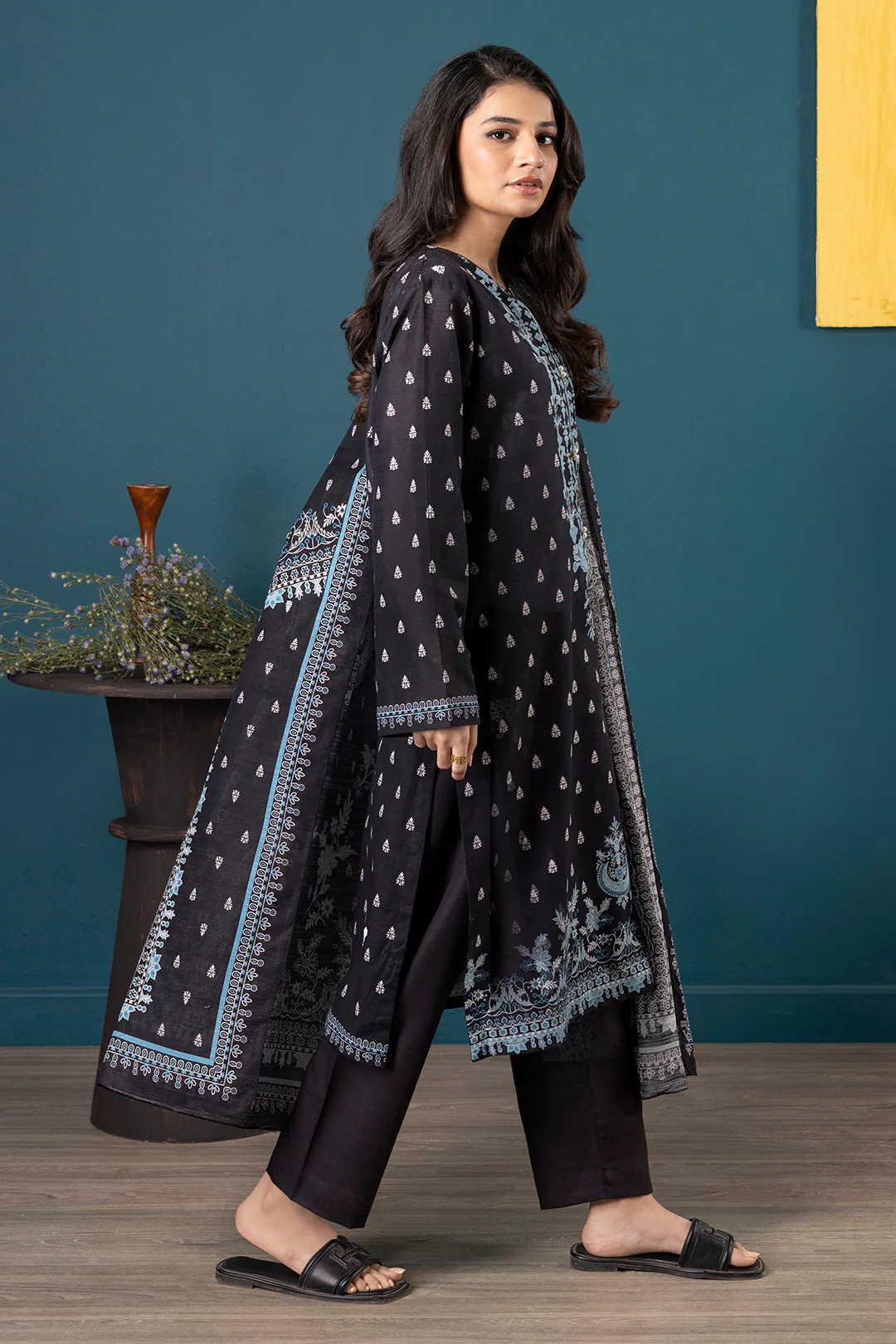 Kurta Dupatta Trouser - 2703 - Image 5
