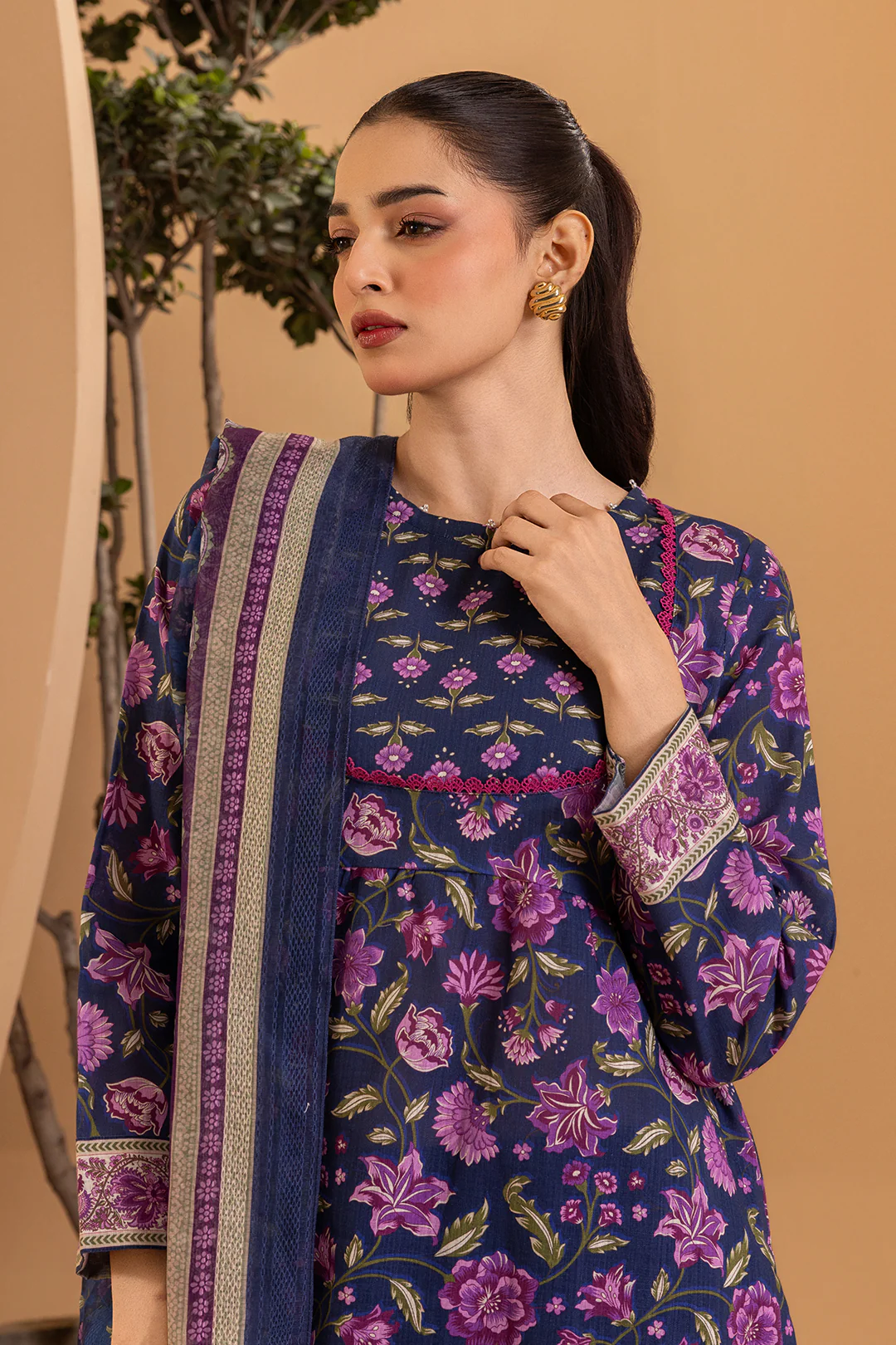 Kurta Dupatta Trouser - 2793 - Image 2