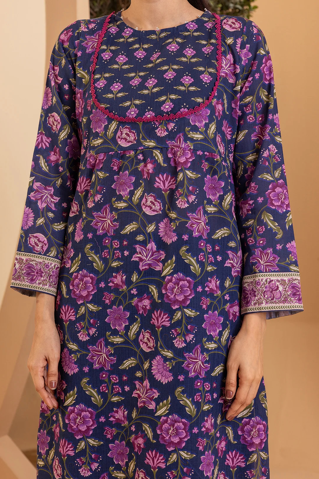 Kurta Dupatta Trouser - 2793 - Image 4