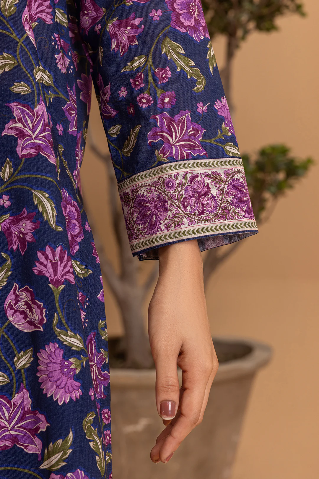 Kurta Dupatta Trouser - 2793 - Image 5