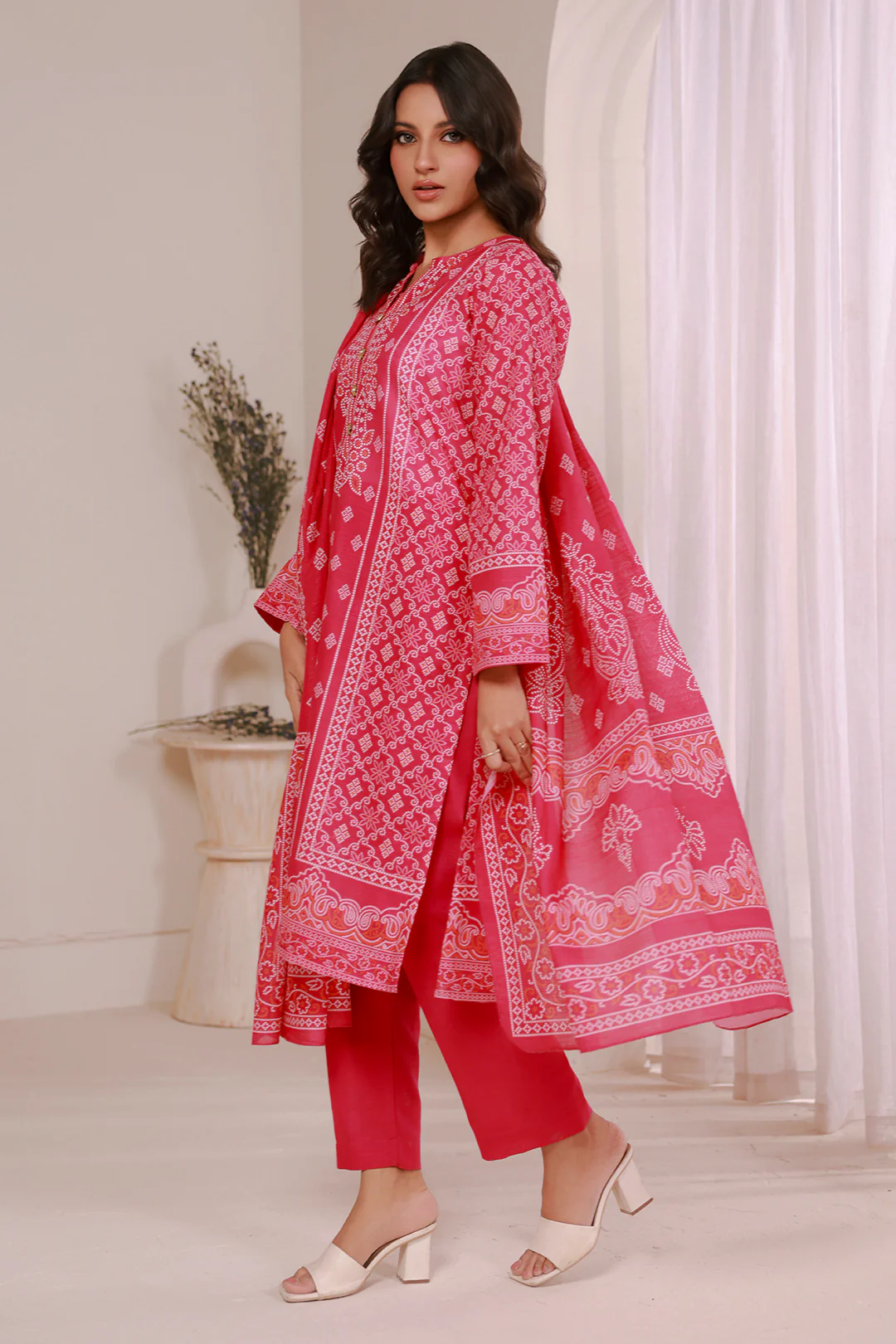 Kurta Dupatta Trouser - 2867 - Image 3