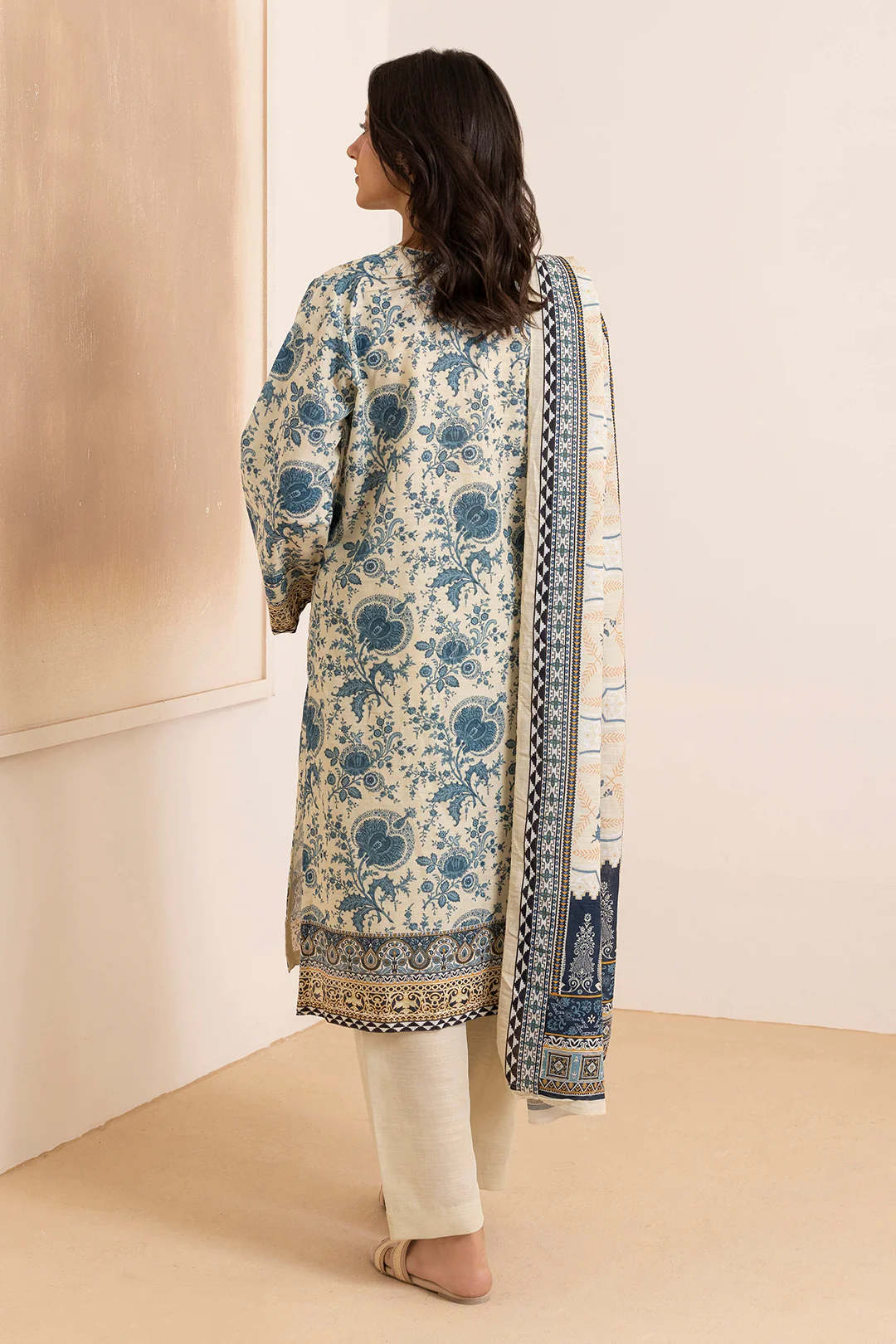 Kurta Dupatta Trouser - 2871 - Image 8