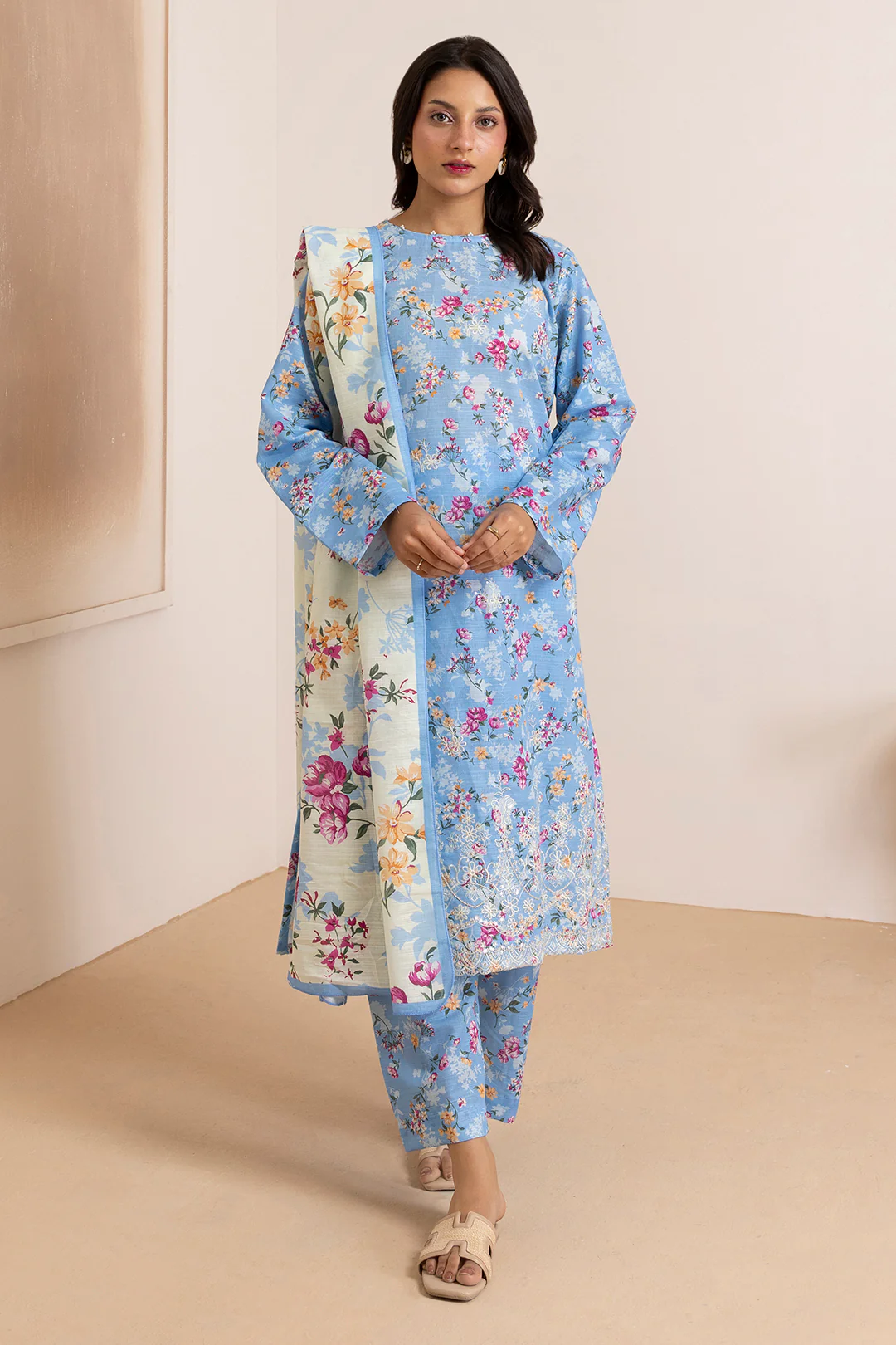 Embroidered Kurta Dupatta Trouser - 2882 - Image 3