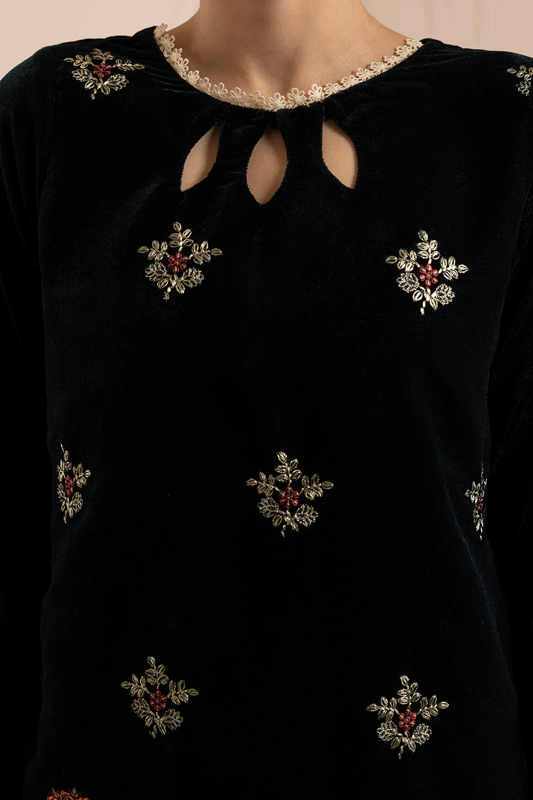 Embroidered Kurta Dupatta Trouser - 3283 - Image 19