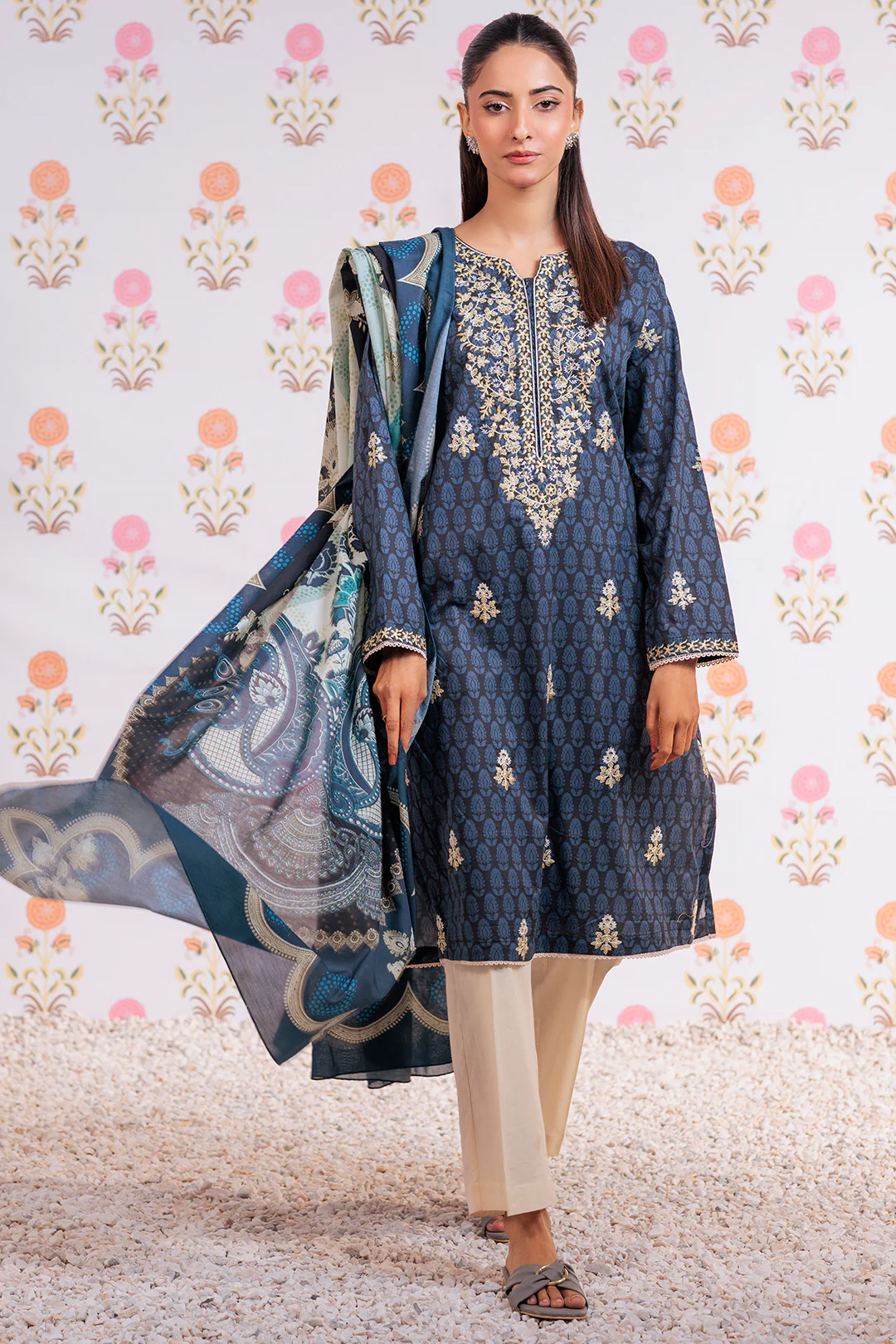 Embroidered Kurta Dupatta - 2851 - Image 4