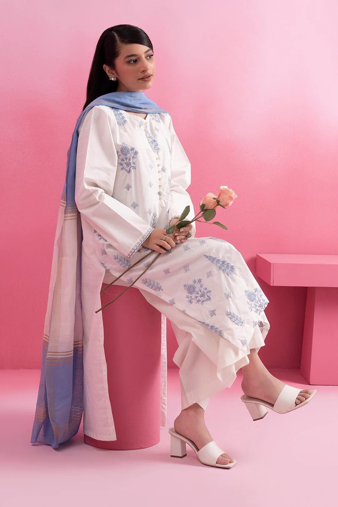 Embroidered Kurta Dupatta - 3211 - Image 5