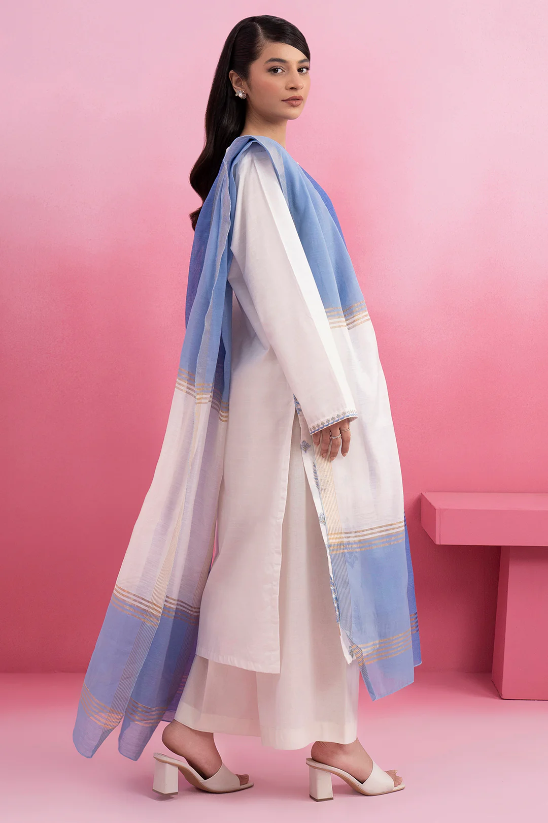 Embroidered Kurta Dupatta - 3211 - Image 8