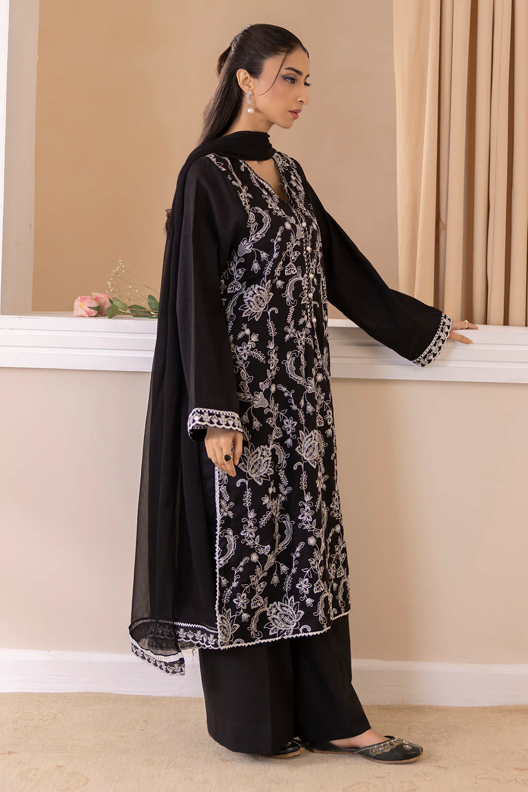Embroidered Kurta Dupatta - 3326 - Image 4
