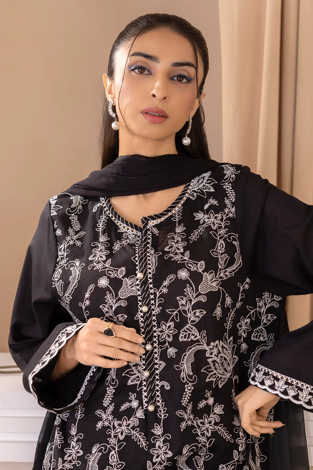 Embroidered Kurta Dupatta - 3326 - Image 6