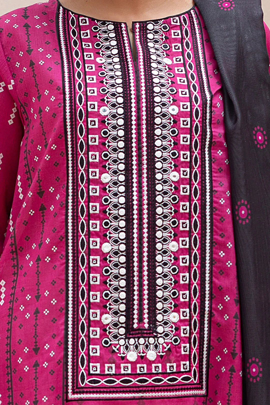 Embroidered  Kurta Dupatta - 1101 - Image 4