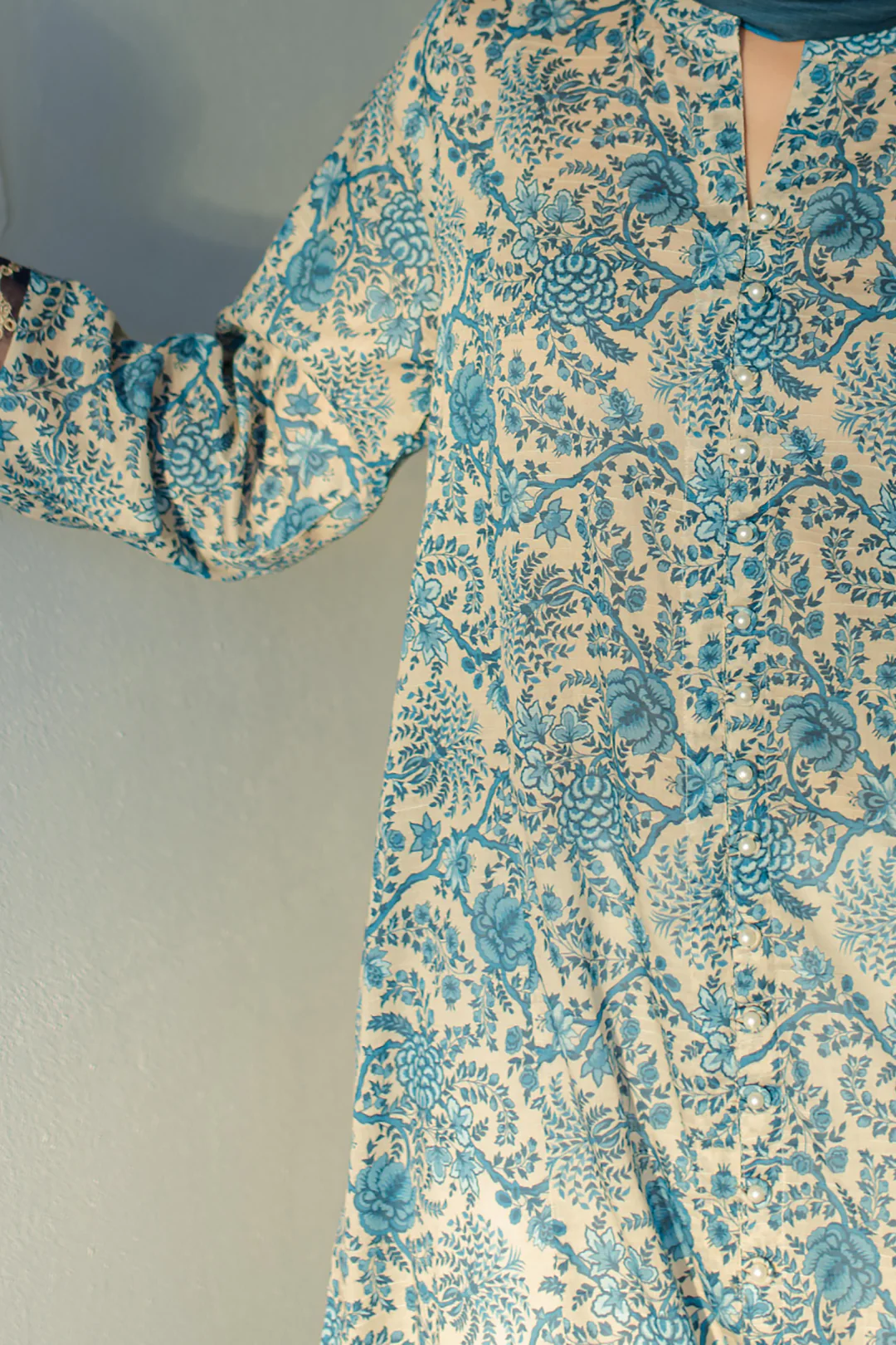 Embroidered  Kurta Dupatta - 1706 - Image 4