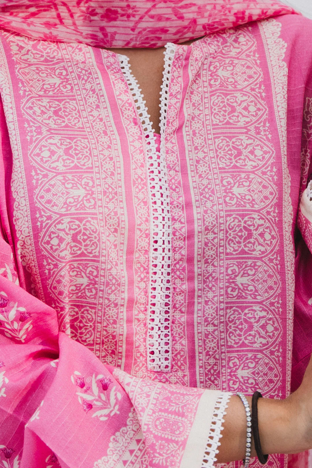 Kurta Dupatta - 2061 - Image 4