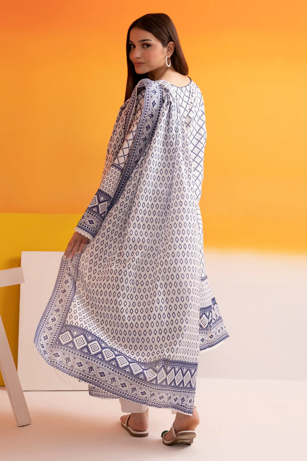 Kurta Dupatta - 1899 - Image 7