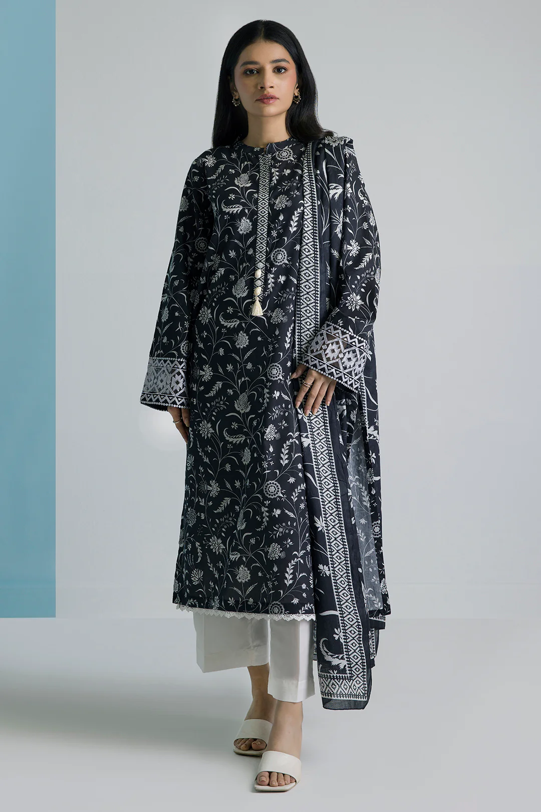 Embroidered Kurta Dupatta - 2173 - Image 2