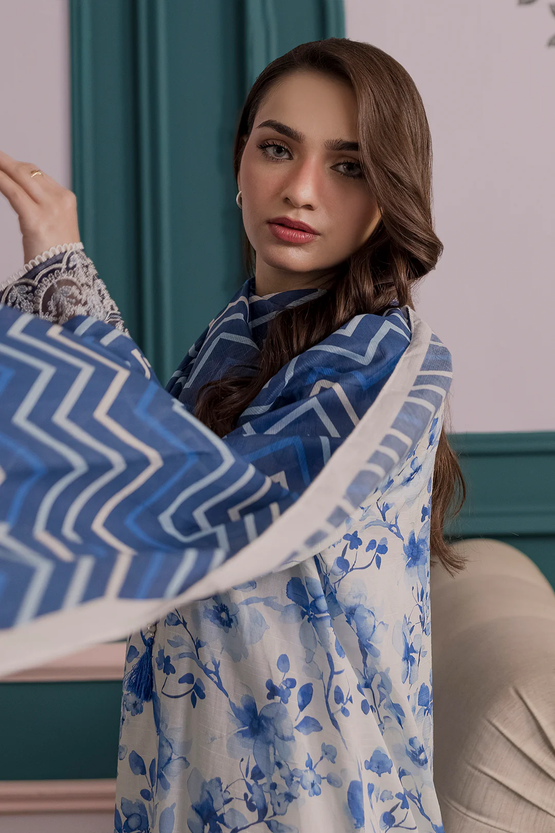 Embroidered Kurta Dupatta - 2233 - Image 6