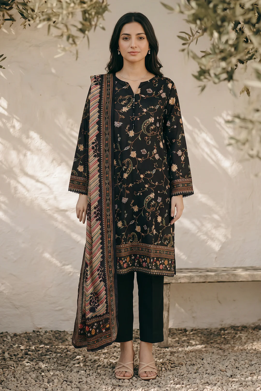 Kurta Dupatta - 1939 - Image 2