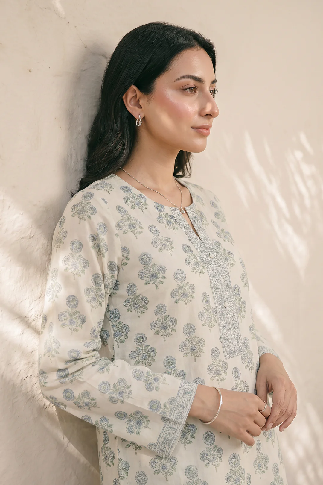 Kurta Dupatta - 2402 - Image 4