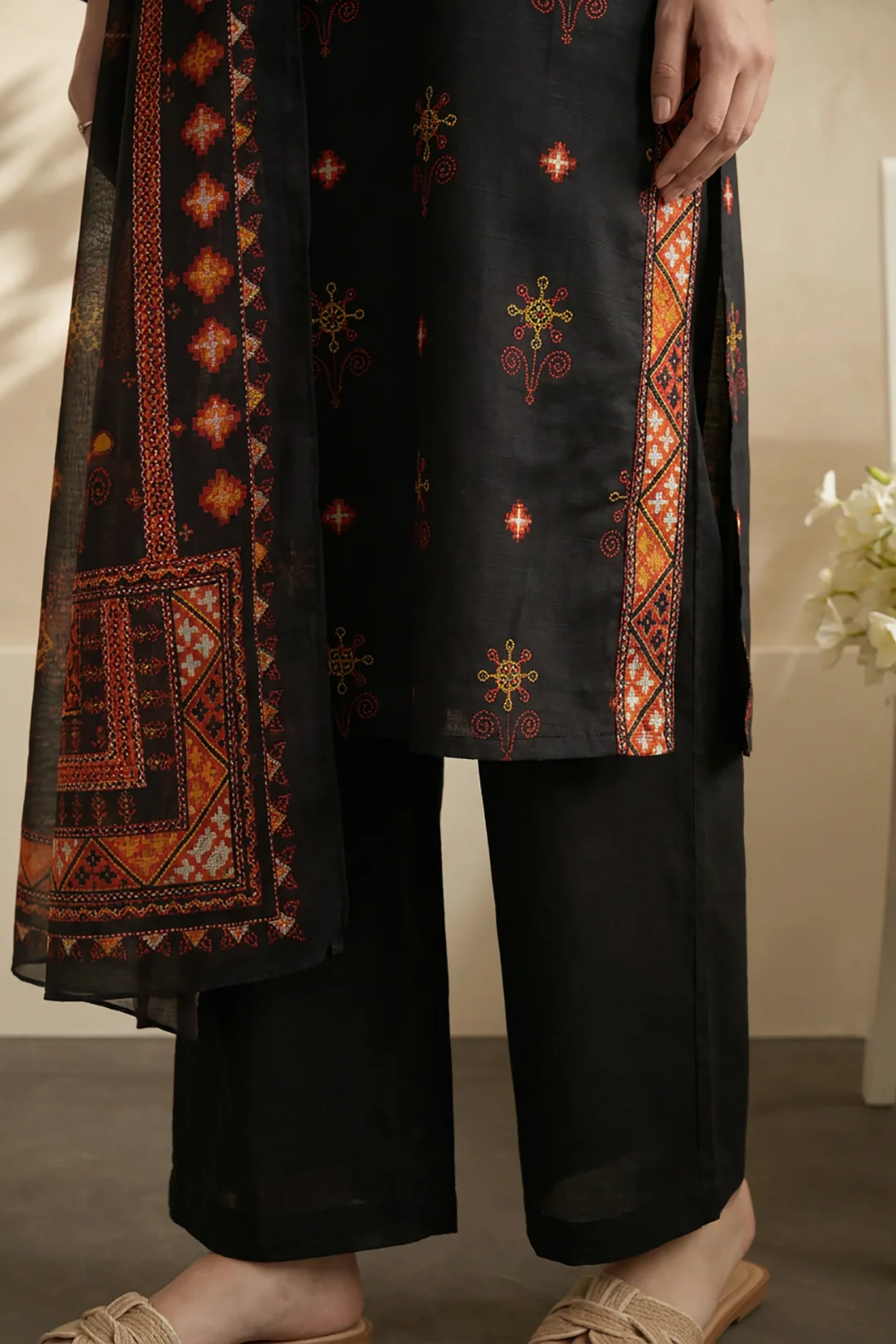 Kurta Dupatta - 2980 - Image 5