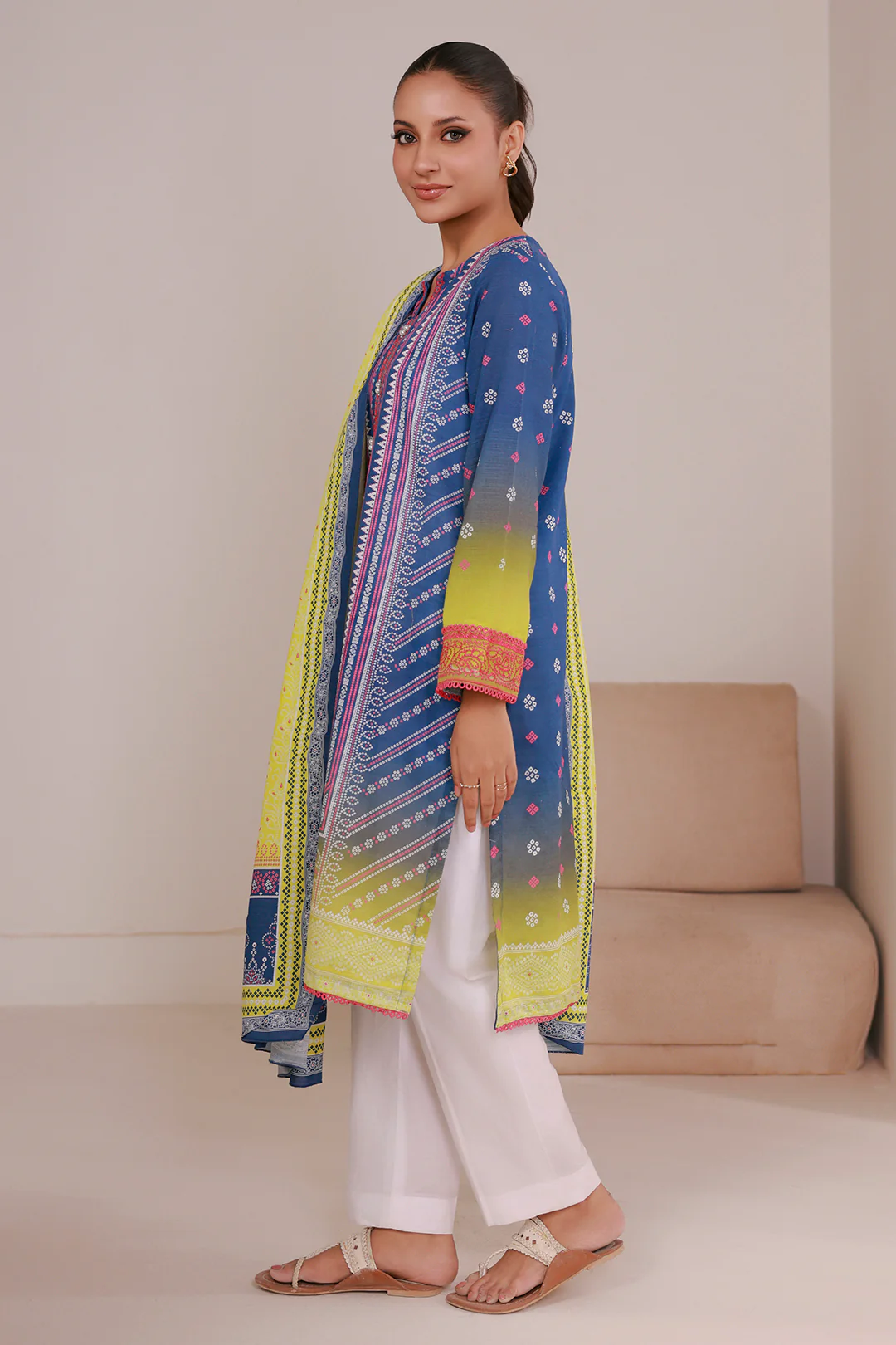 Embroidered Kurta Dupatta - 2936 - Image 10