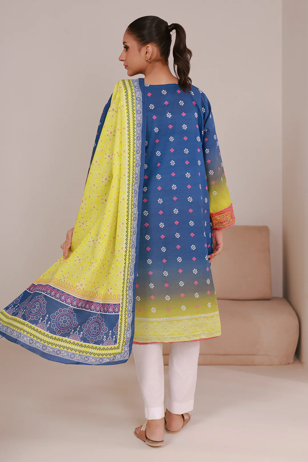 Embroidered Kurta Dupatta - 2936 - Image 11