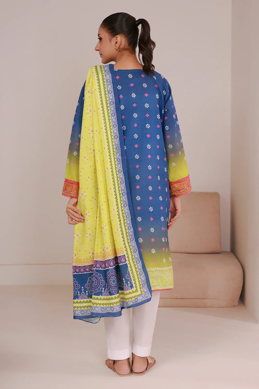 Embroidered Kurta Dupatta - 2936 - Image 9