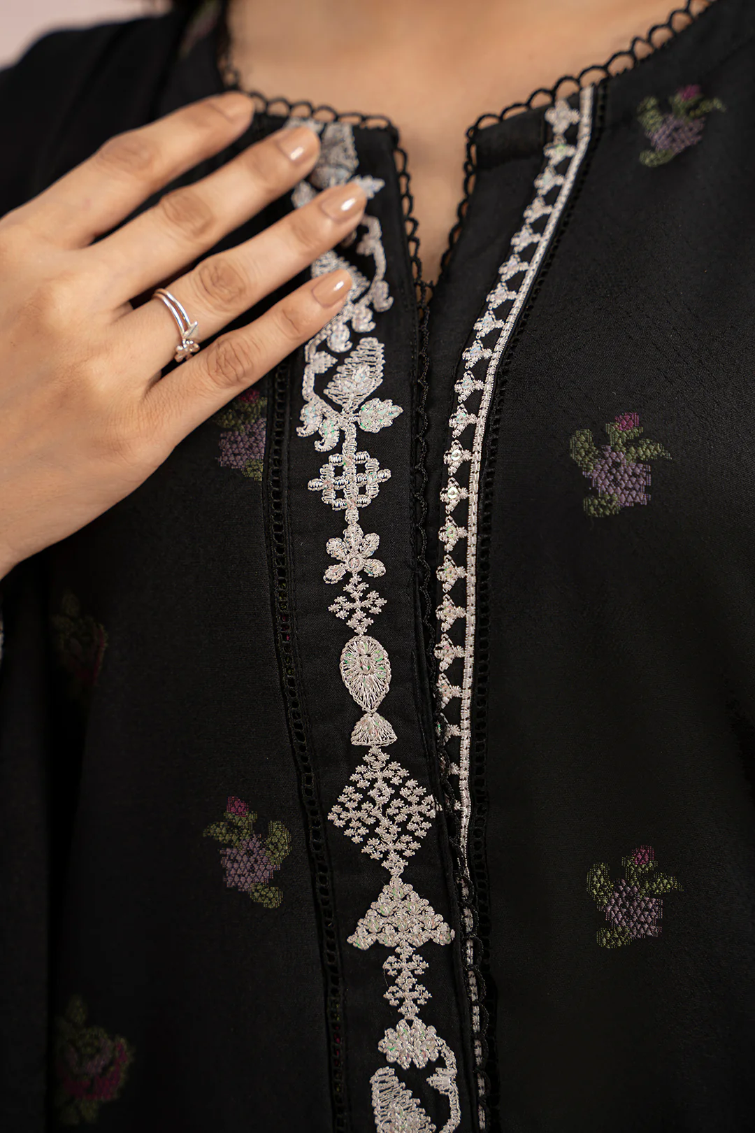 Embroidered Kurta Dupatta - 3345 - Image 3