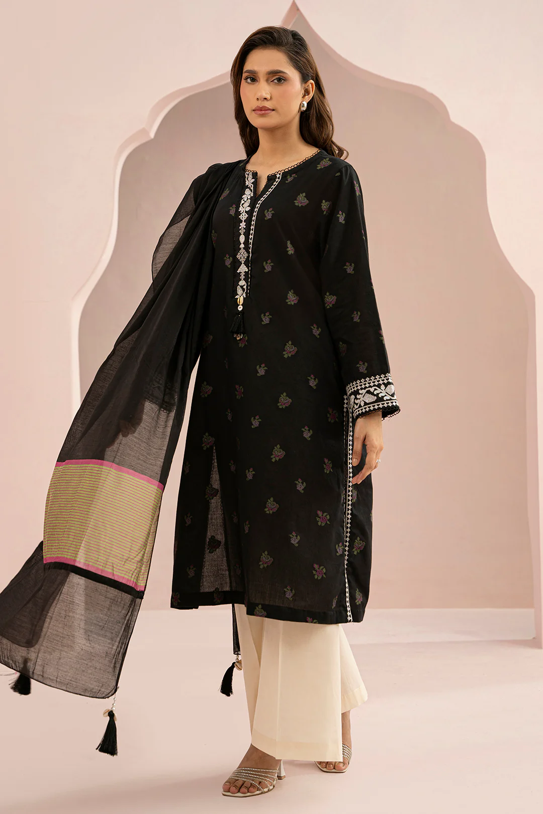 Embroidered Kurta Dupatta - 3345 - Image 4