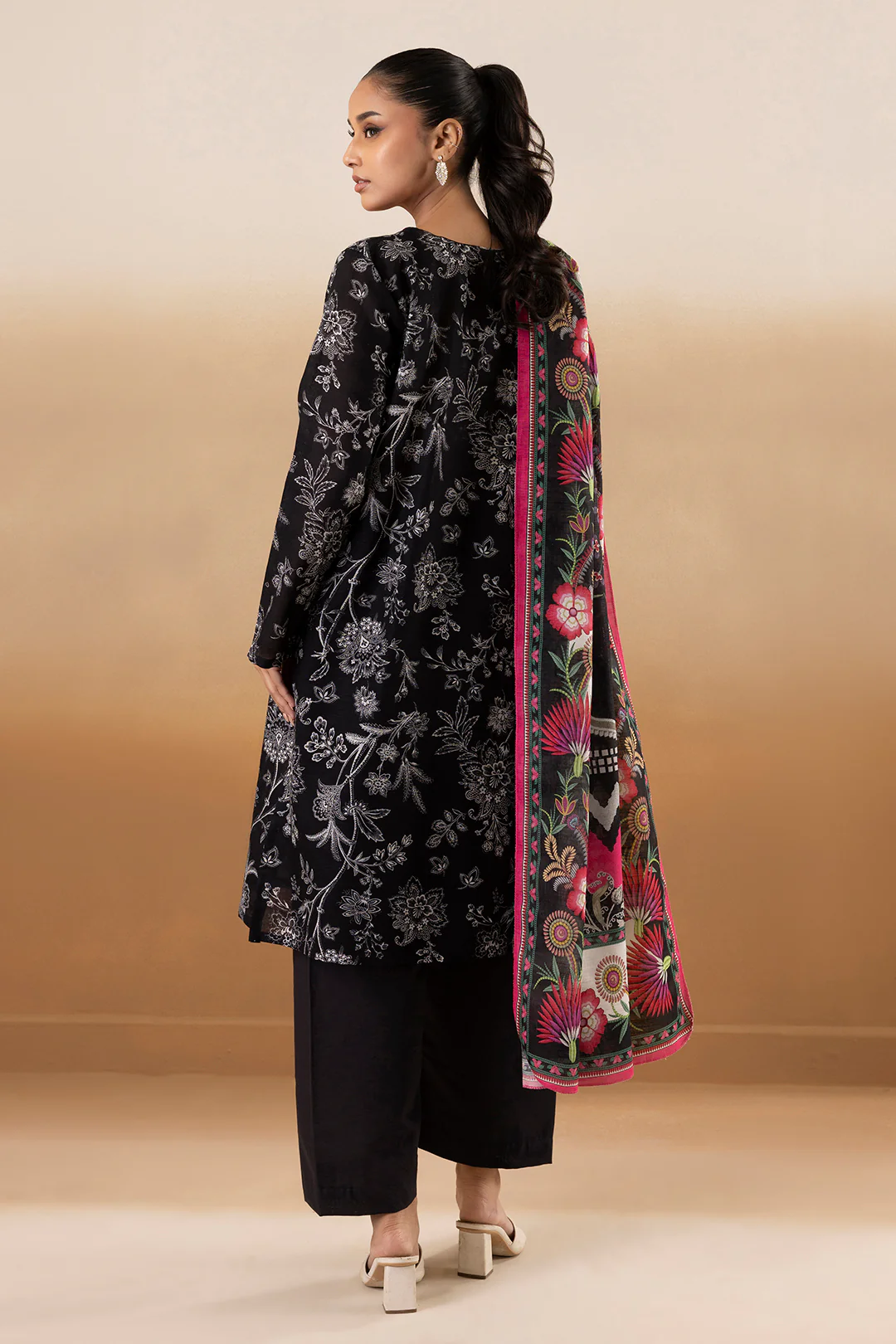 Embroidered Kurta Dupatta - 2771 - Image 7