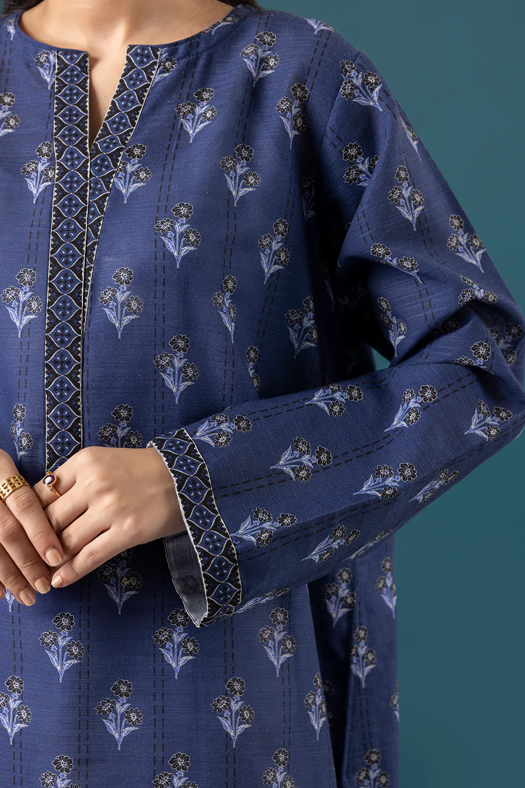 Kurta Dupatta - 2836 - Image 8