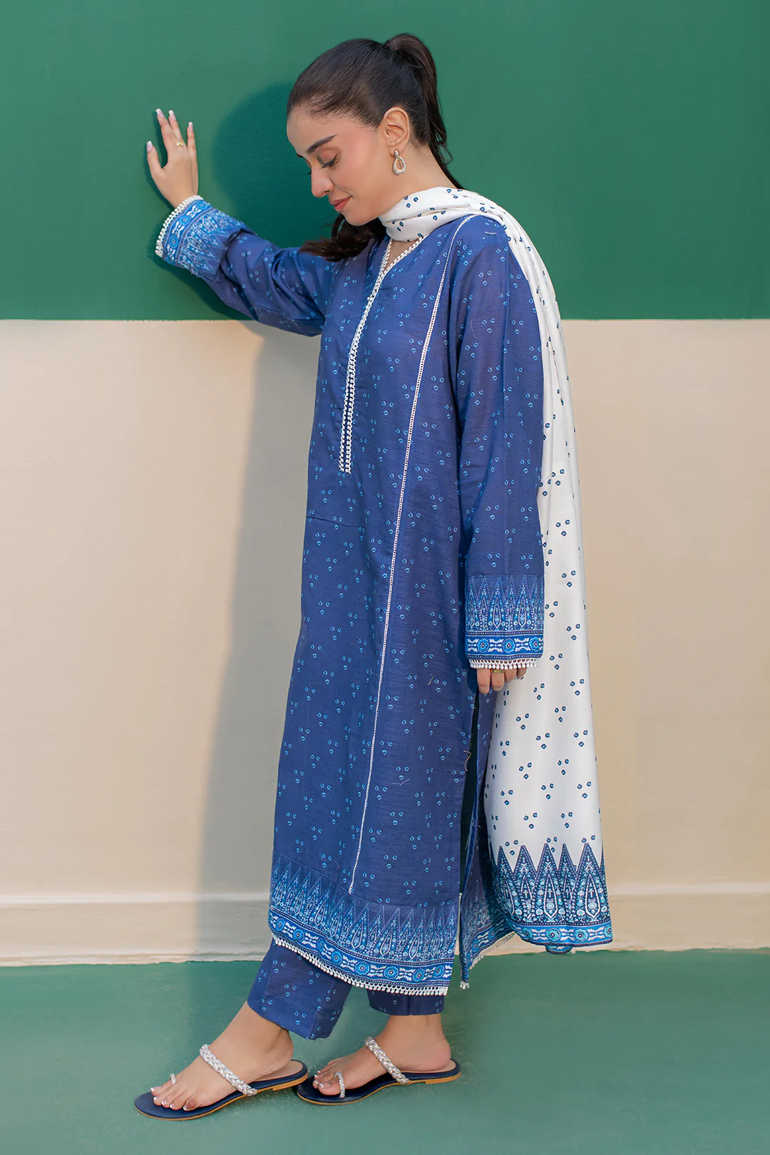 Kurta Shawl Trouser - 2945 - Image 5