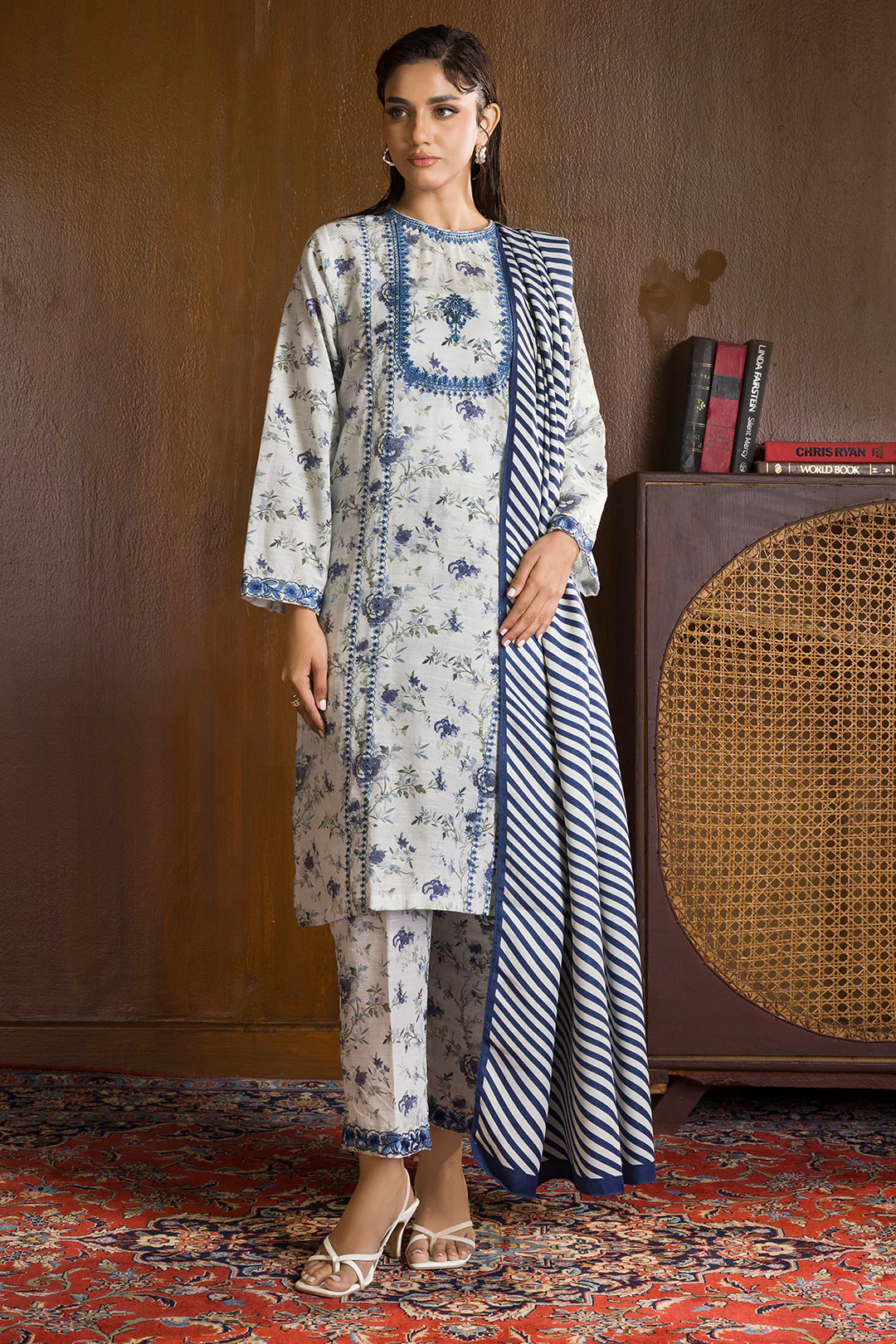 Embroidered Kurta Shawl Trouser - 3015 - Image 3