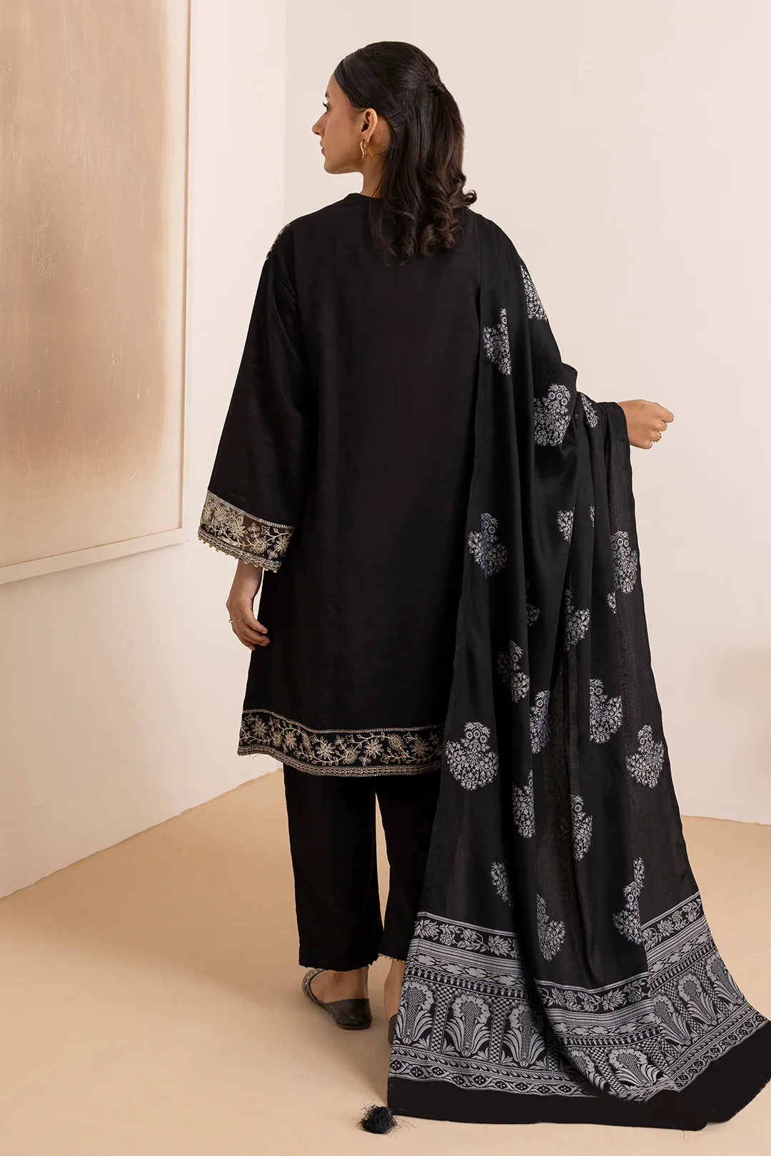 Embroidered Kurta Shawl Trouser - 3374 - Image 8