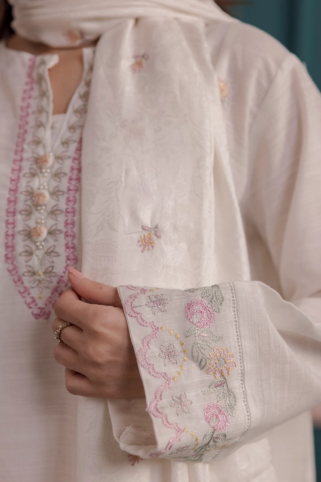 Embroidered Kurta Shawl Trouser - 2555 - Image 6