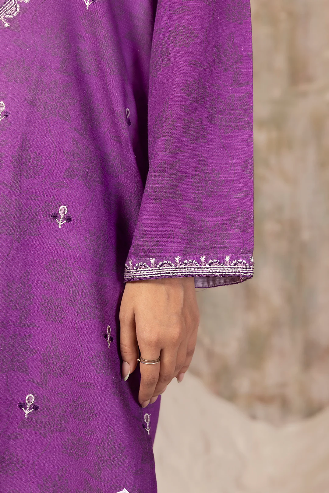Embroidered Kurta Shawl - 3085 - Image 4