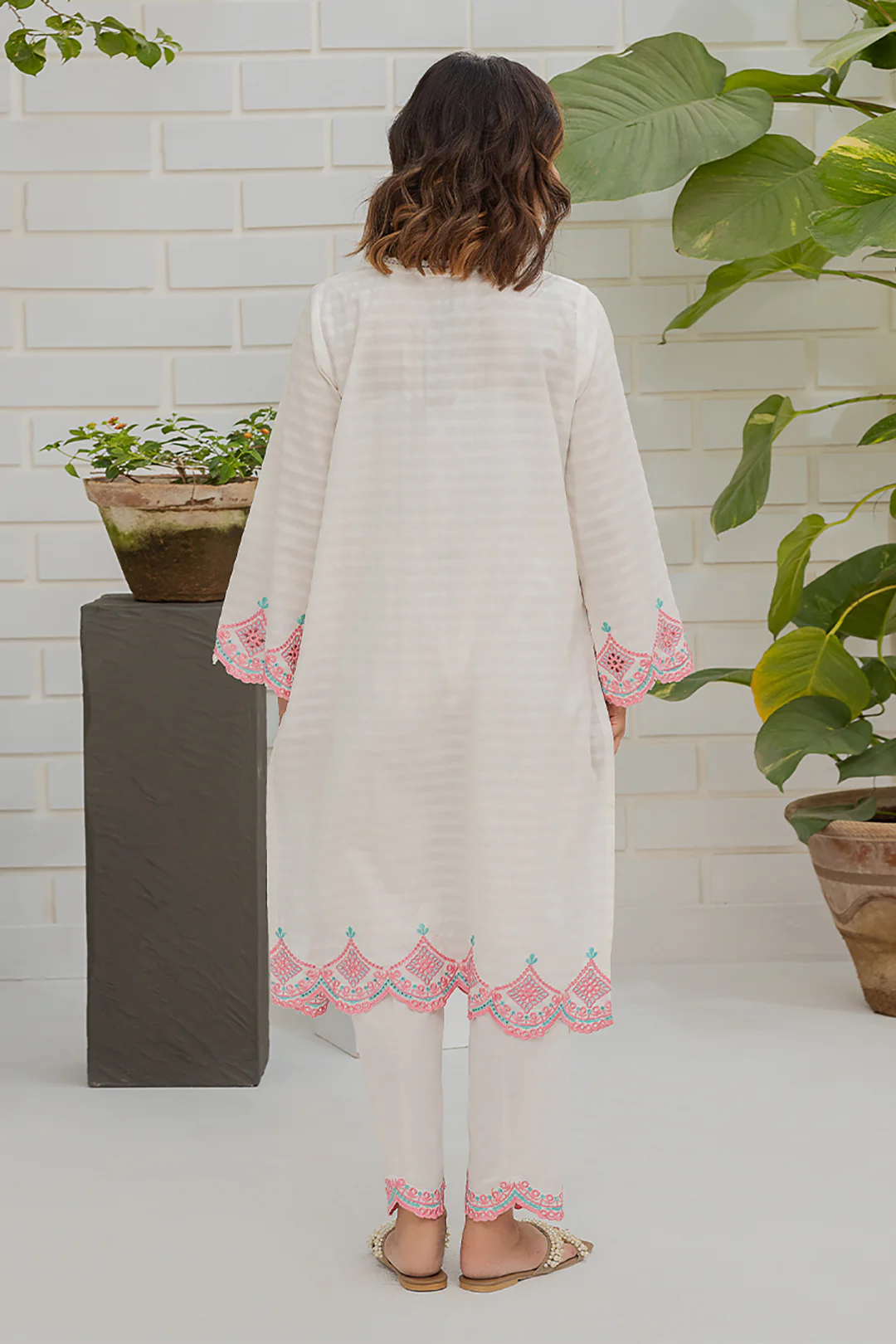 Embroidered Kurta Trouser - 0981 - Image 5