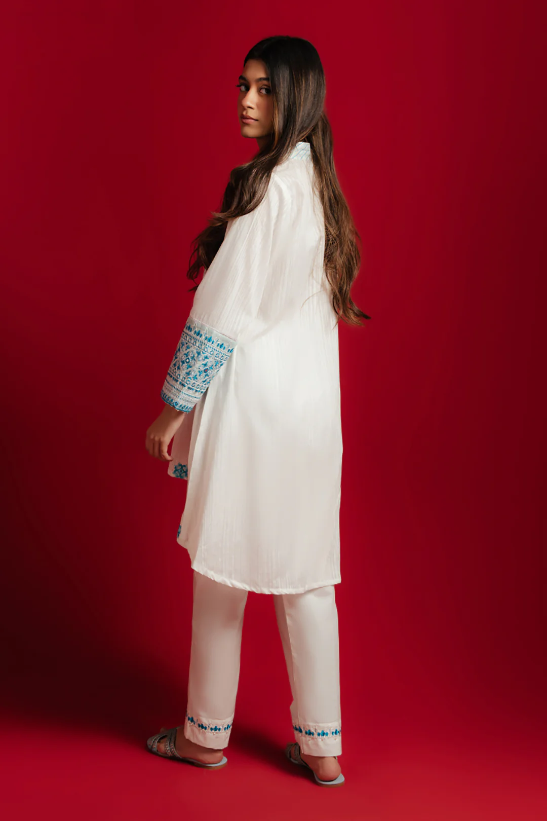 Embroidered Kurta Trouser - 1097 - Image 5