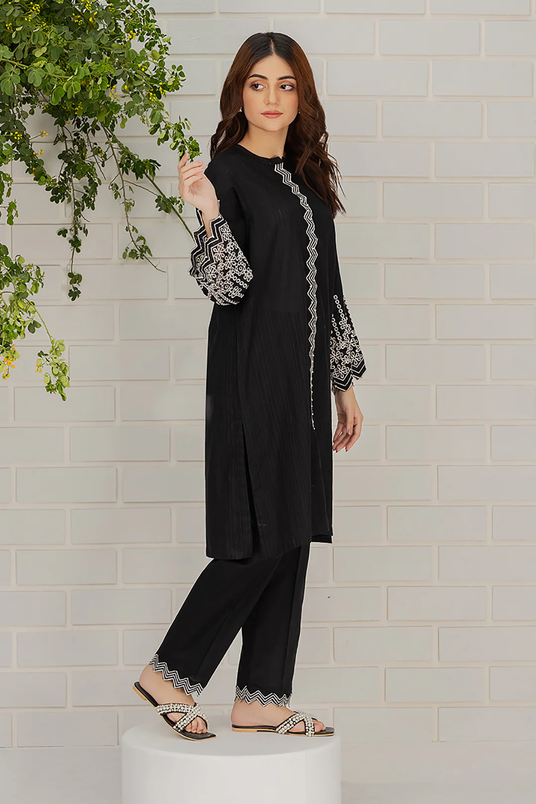 Embroidered Kurta Trouser - 1235 - Image 3