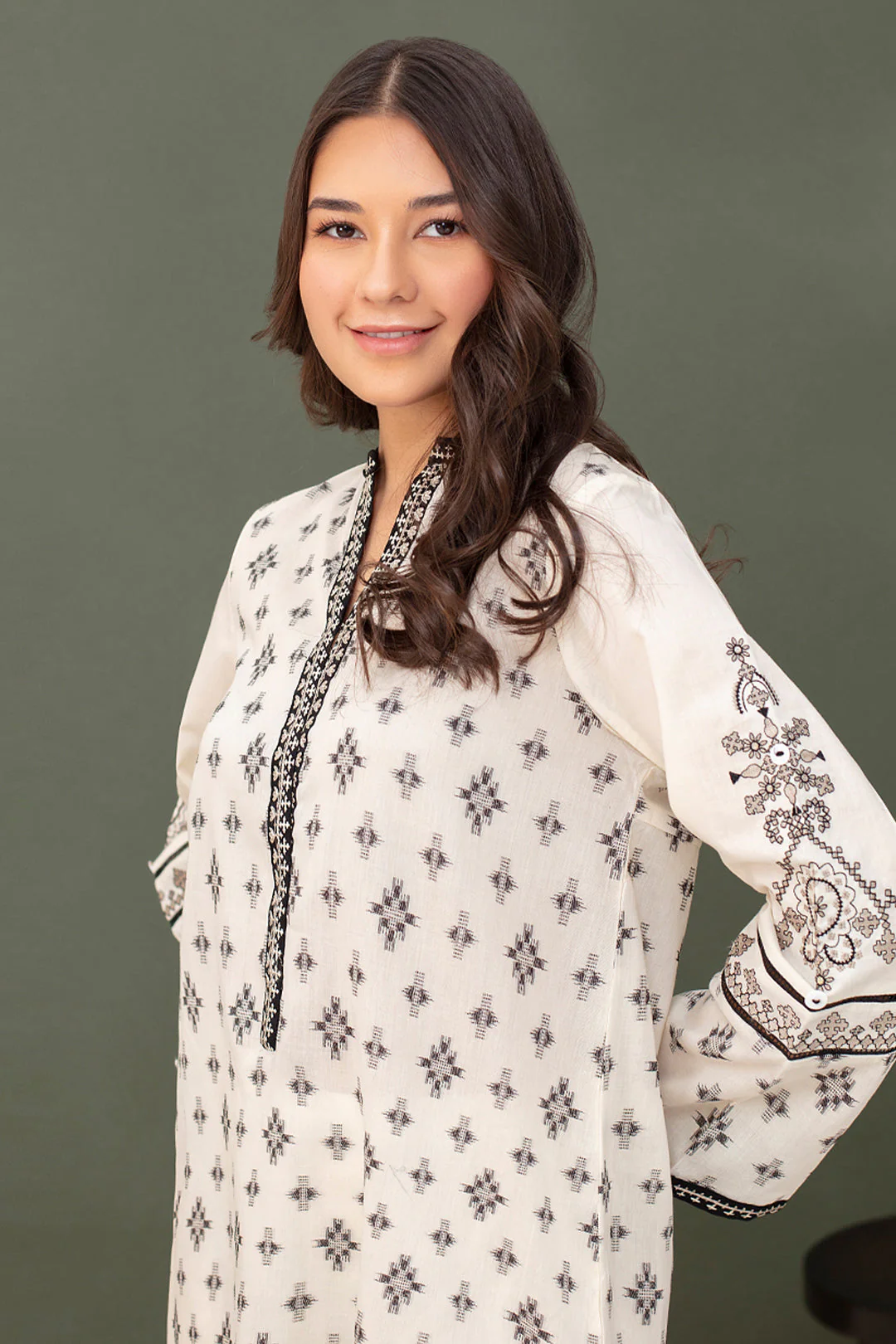 Embroidered Kurta Trouser - 1247 - Image 6