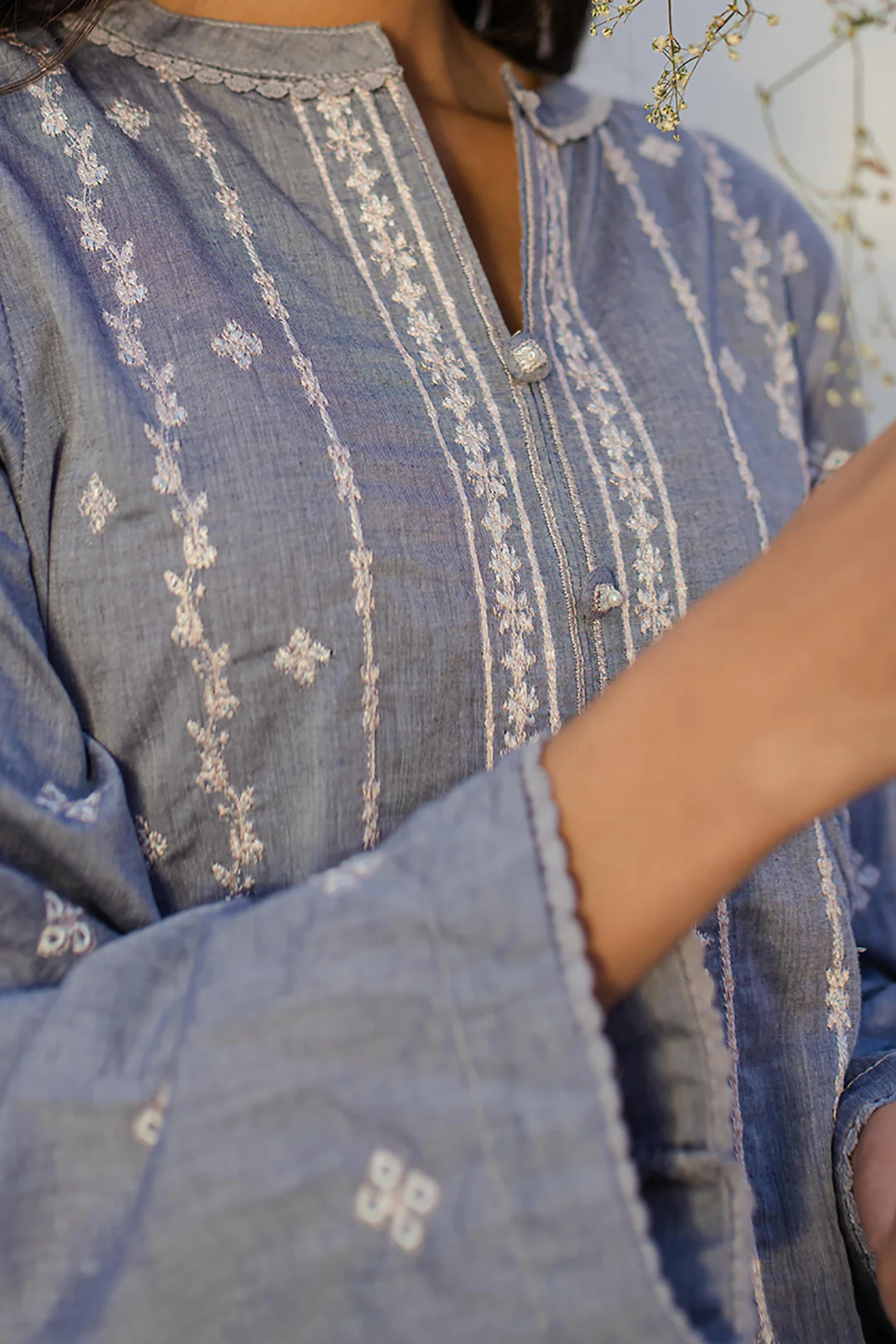 Embroidered Kurta Trouser - 1280 - Image 4