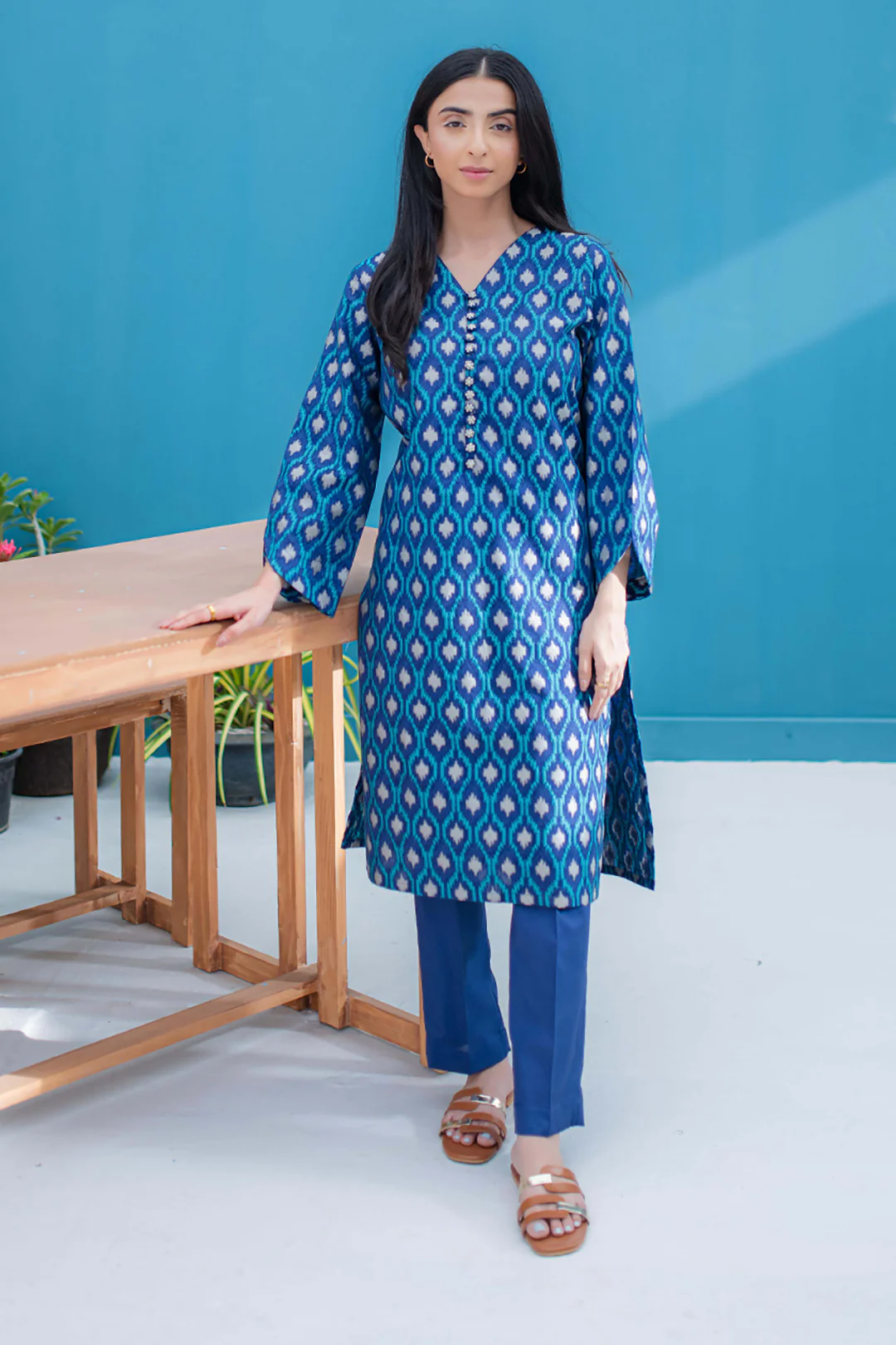 Embroidered Kurta Trouser - 1319 - Image 2
