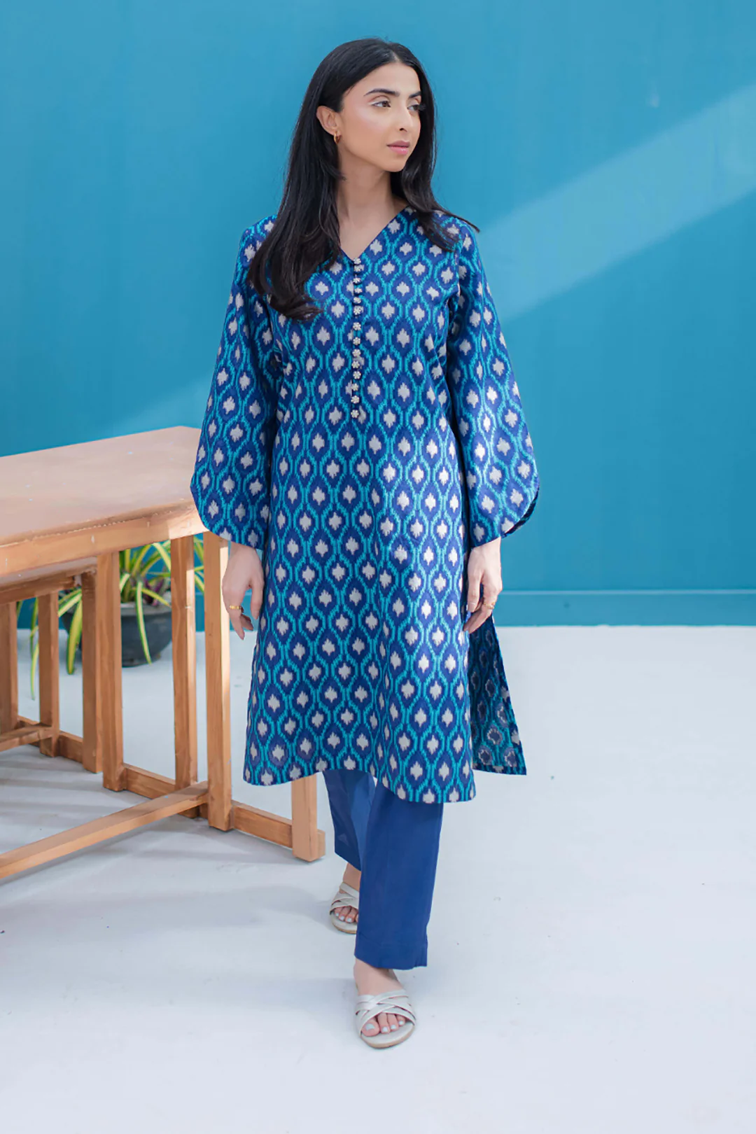 Embroidered Kurta Trouser - 1319 - Image 3