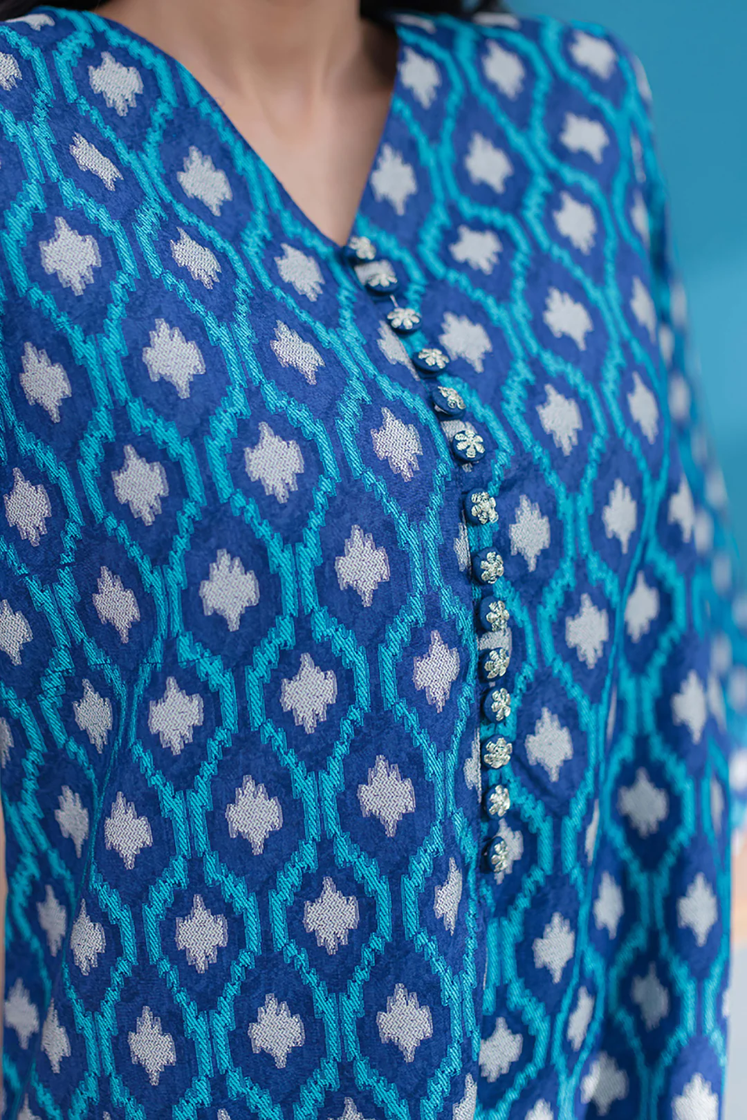 Embroidered Kurta Trouser - 1319 - Image 4