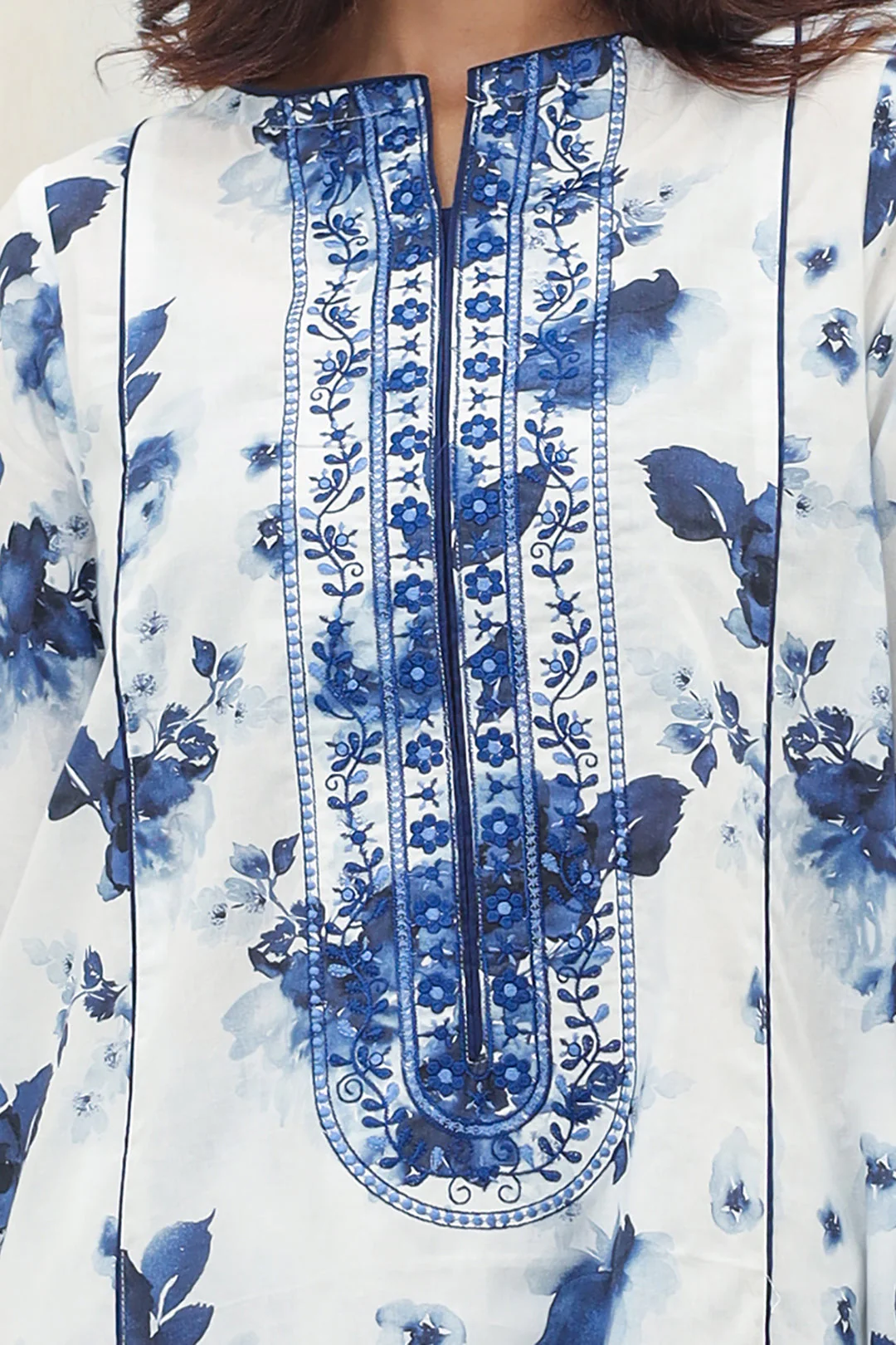 Embroidered Kurta Trouser - 1322 - Image 2