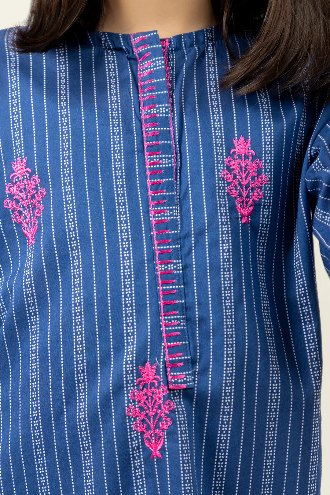 Embroidered Kurta Trouser - 2372 - Image 3