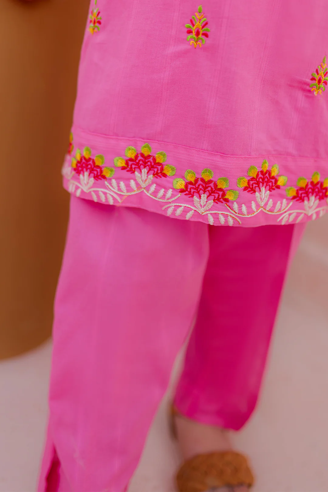 Embroidered Kurta Trouser - 2419 - Image 4