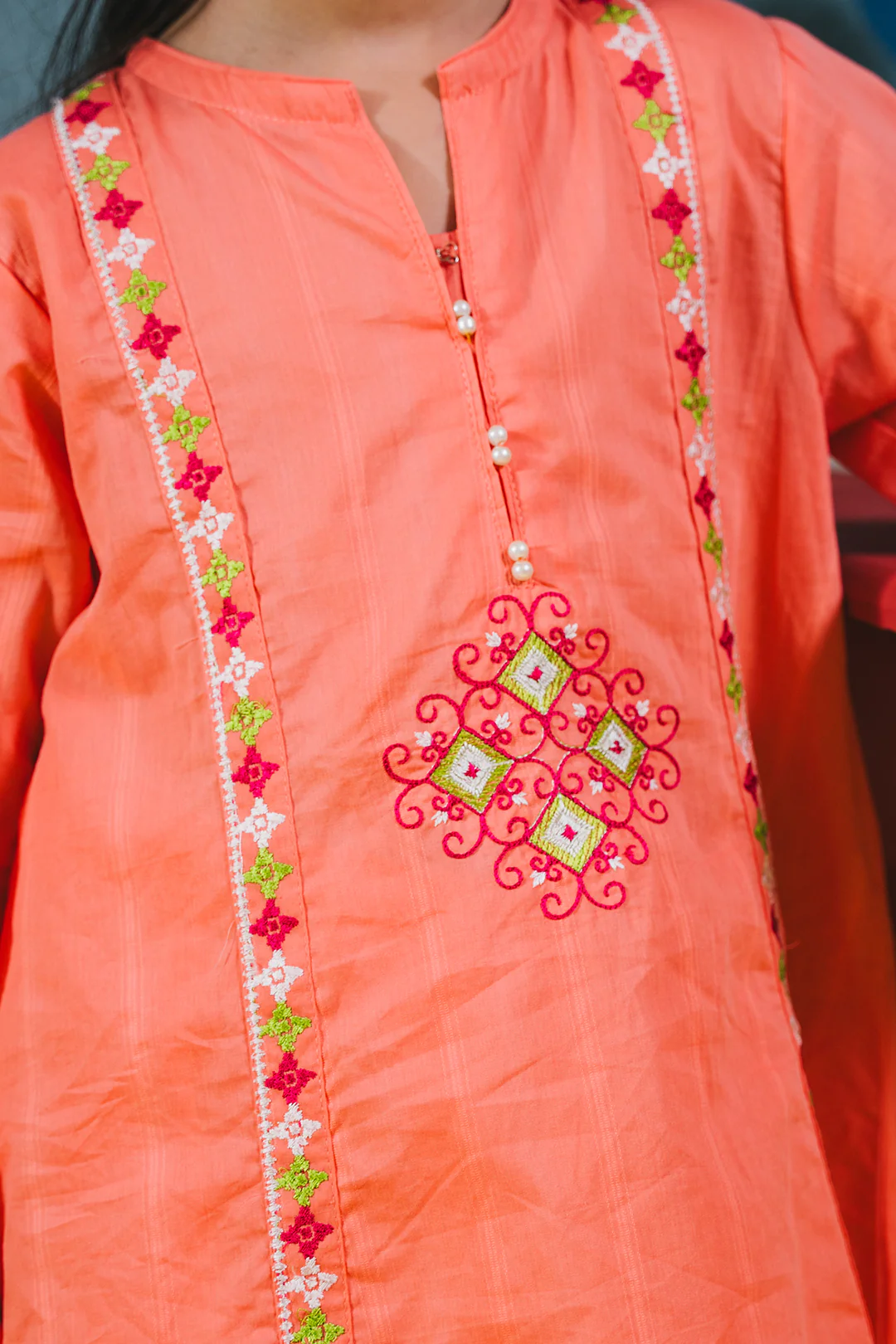 Embroidered Kurta Trouser - 2420 - Image 5
