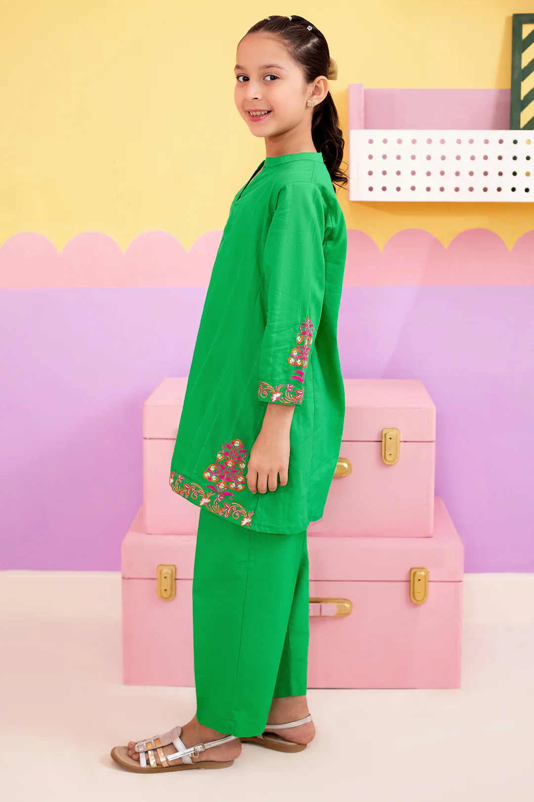 Embroidered Kurta Trouser - 2421 - Image 6